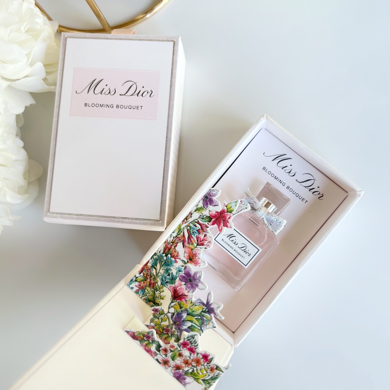 DIOR Miss Dior Blooming Bouquet Valentine's Limited Box EDT 5ml, Set miss dior, น้ำหอม Dior,Miss Dior Blooming Bouquet ,ของขวัญวันคริสมาสต์, ของขวัญวันปีใหม่,DIOR Miss Dior Blooming Bouquet Valentine's Limited Box EDT 5ml รีวิว,DIOR Miss Dior Blooming Bouquet Valentine's Limited Box EDT 5ml ราคา