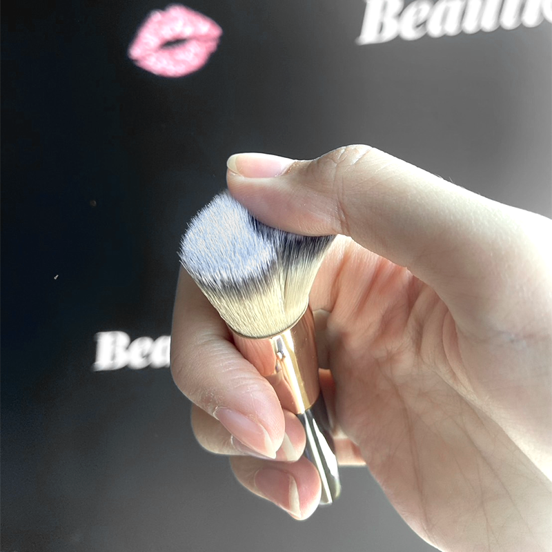 Charlotte Tilbury Foundation Brush Mini 10cm